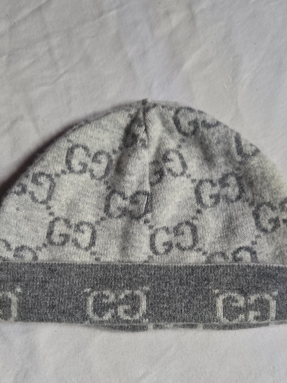 Gucci Cashmere GG Wrap in Gray